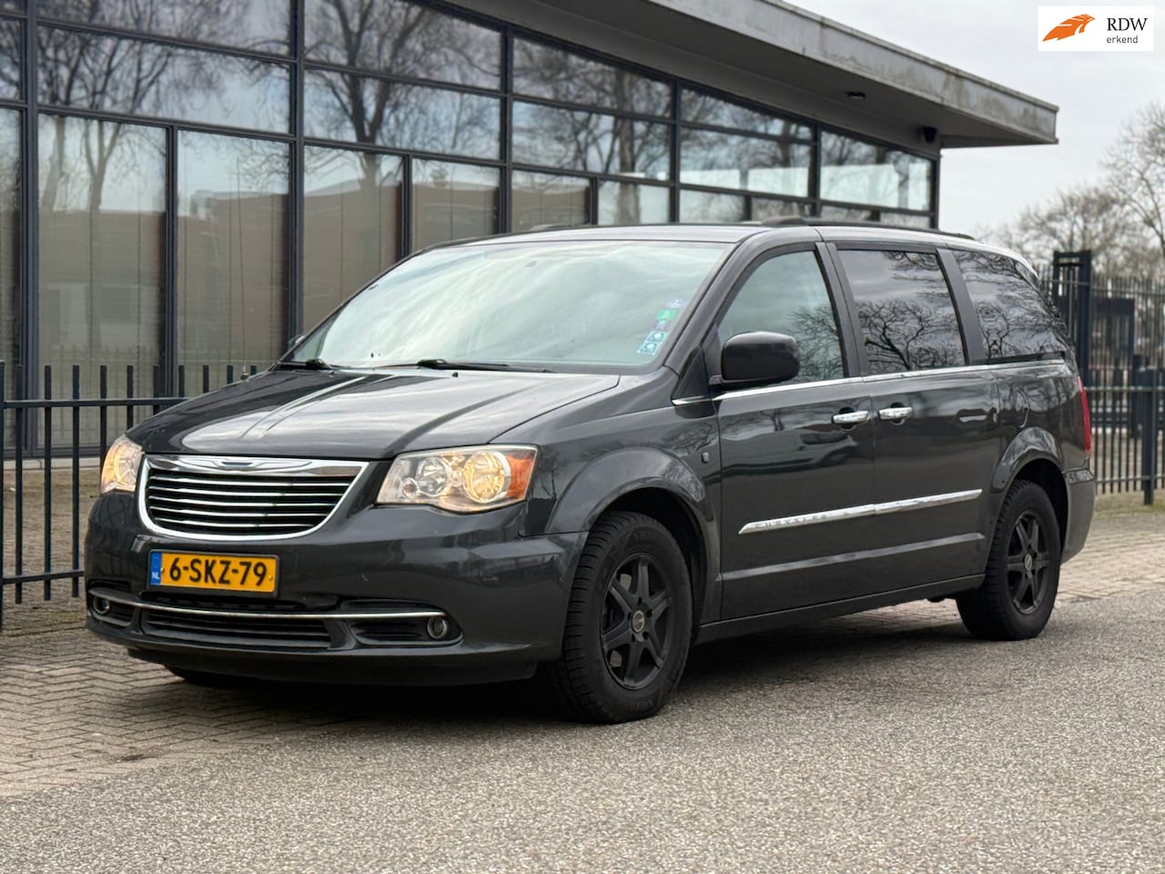 Chrysler Town and Country - 3.6 V6 - AutoWereld.nl