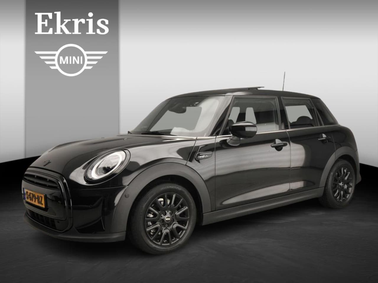 MINI Cooper - 5-deurs | LED | HUD | Schuifdak | Sportstoelen | Keyles go | Stoelverwarming | DAB | Harma - AutoWereld.nl