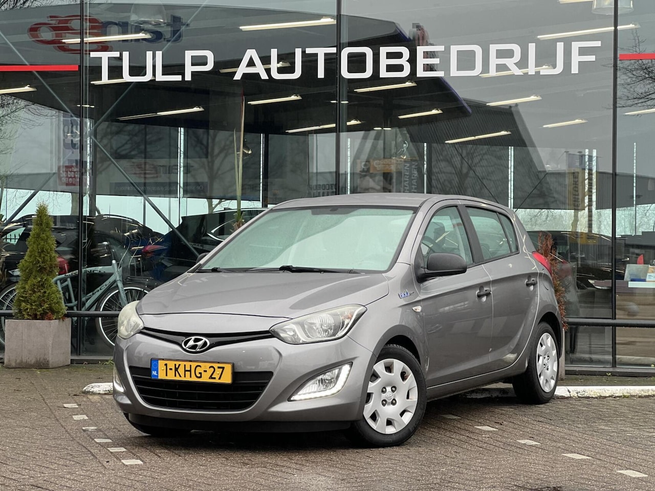 Hyundai i20 - 1.2i Business Edition Airco Keurige staat! NAP - AutoWereld.nl