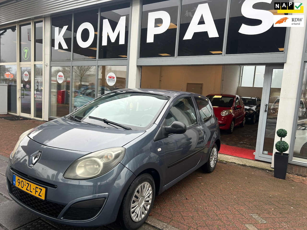 Renault Twingo - 1.2 Authentique |NAP|Nw.KOPPELING|Nw.APK|EL.RAMEN|ORG. NL| - AutoWereld.nl