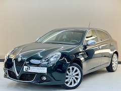 Alfa Romeo Giulietta - 1.4 Turbo Super, 120Pk, 2019, 2de eigenaar, Volledige historie, Xenon koplampen, Parkeerse