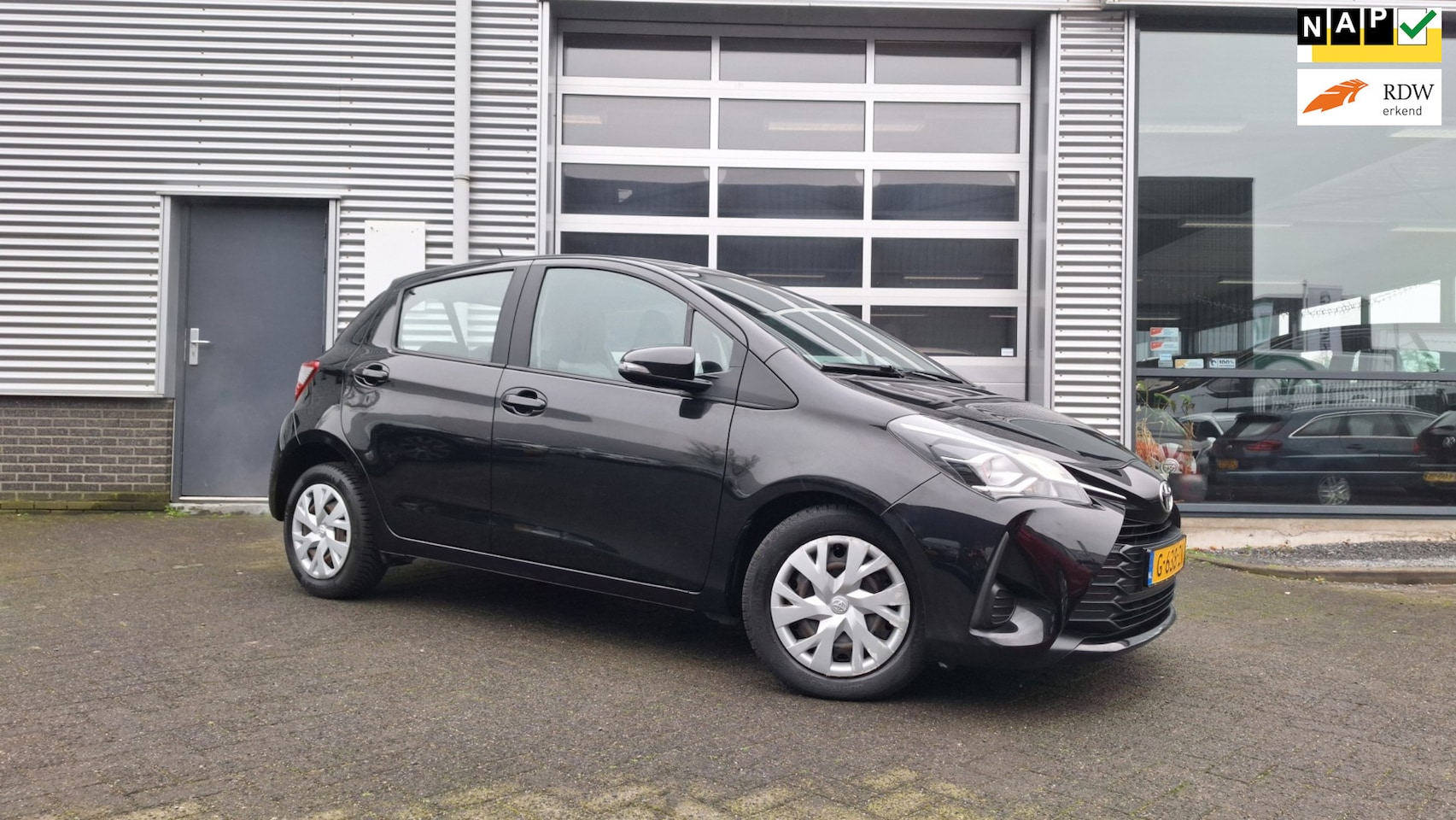 Toyota Yaris - 1.5 VVT-i Active/Hybride/Navigatie/Camera/Ecc/Nl Auto/ - AutoWereld.nl