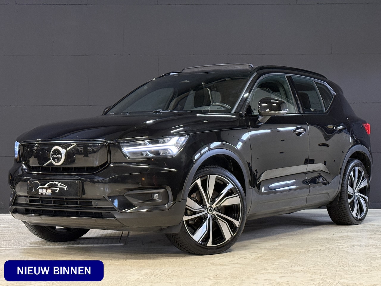 Volvo XC40 - Recharge P8 AWD R-Design | Panoramadak | Apple Carplay | Stoel/Stuurverw. - AutoWereld.nl