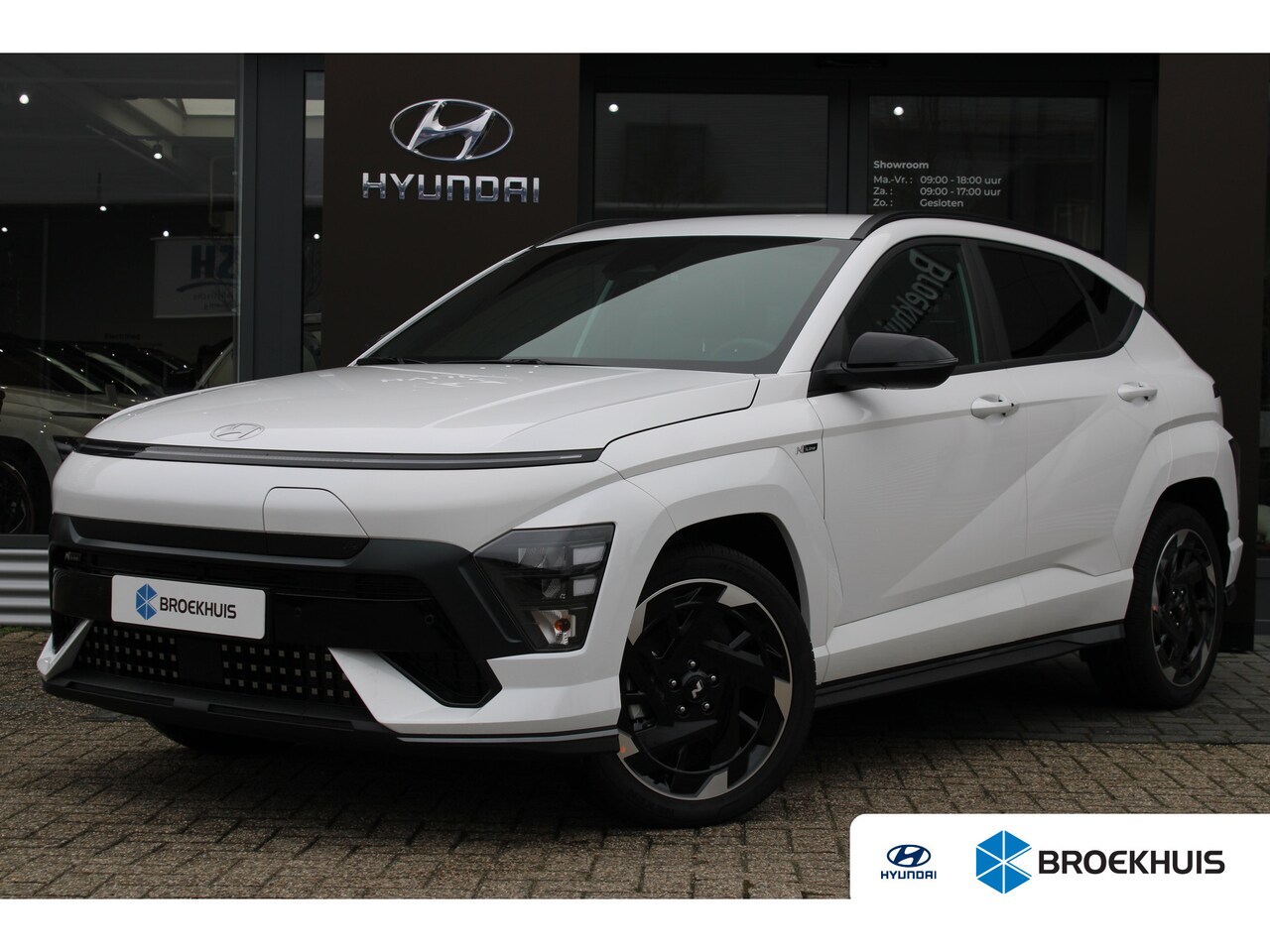 Hyundai Kona Electric - N Line Business | 19-inch lichtmetalen 'N-Line'-velgen met 235/45 R19-banden | Actieve rij - AutoWereld.nl