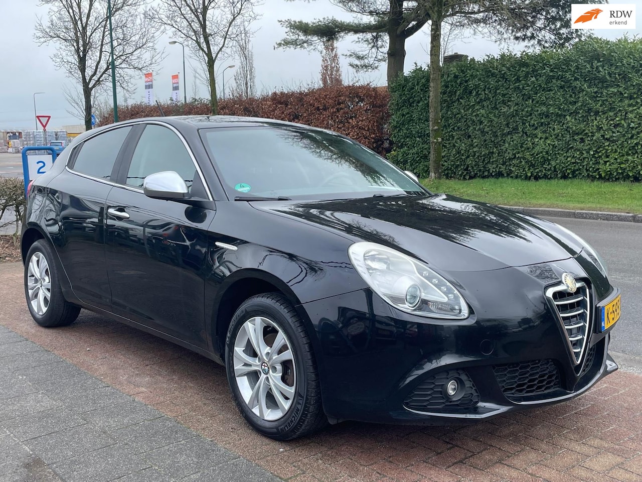 Alfa Romeo Giulietta - 1.4T Progression *Black|LMV - AutoWereld.nl