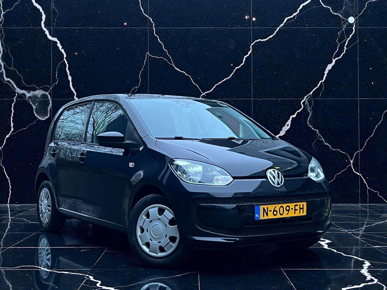 Volkswagen Up! - 1.0 high up! 4 deurs! - AutoWereld.nl