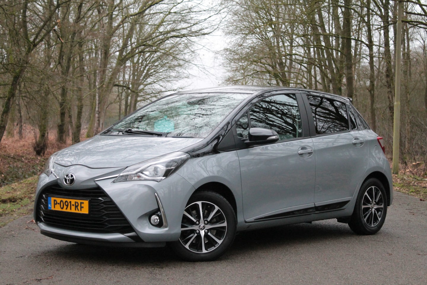Toyota Yaris - 1.5 VVT-i Style | CC | Camera | Verw. stoelen - AutoWereld.nl
