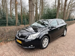 Toyota Avensis Wagon - 1.8 VVTi Dynamic Business Special