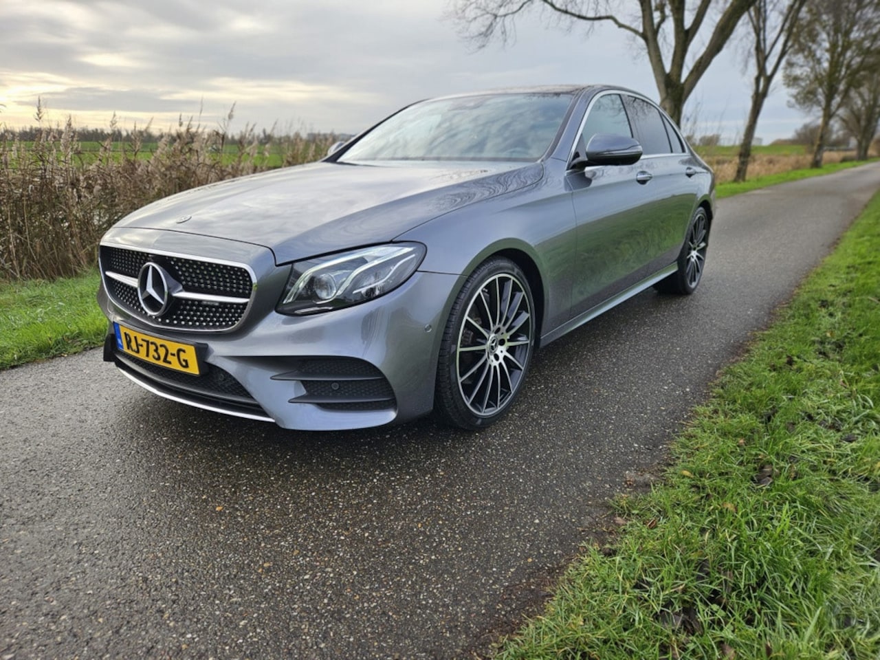 Mercedes-Benz E-klasse - E-200 AMG Line 9G-Tronic Widescreen-Sfeerverlichting - AutoWereld.nl