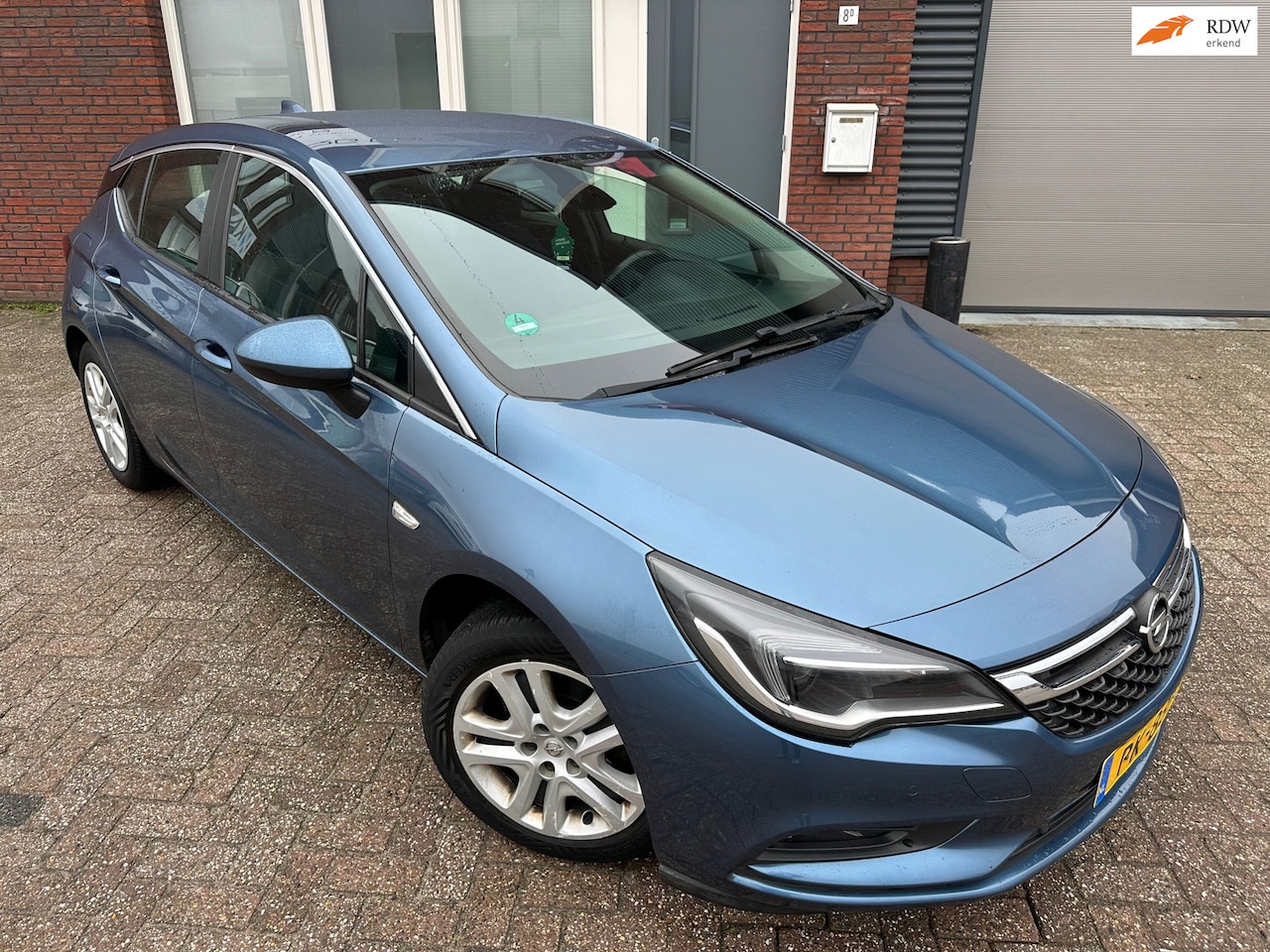 Opel Astra - 1.0 Online Edition / Camera / Navi / PDC / DAB / Clima / LM - AutoWereld.nl