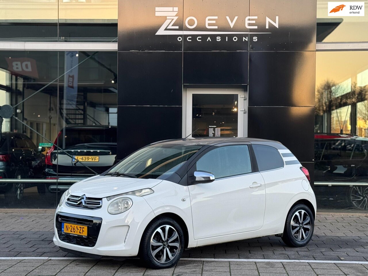 Citroën C1 - 1.0 e-VTi Shine 1.0 e-VTi Shine - AutoWereld.nl