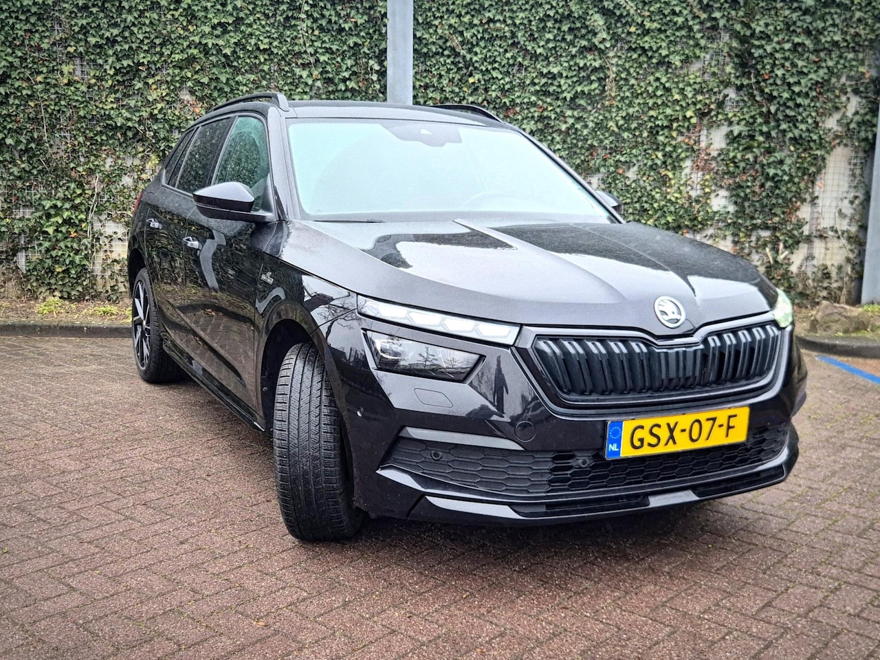 Skoda Kamiq - 1.0 TSI Monte Carlo | Pano | Stoel/stuur verw | Trekhaak - AutoWereld.nl