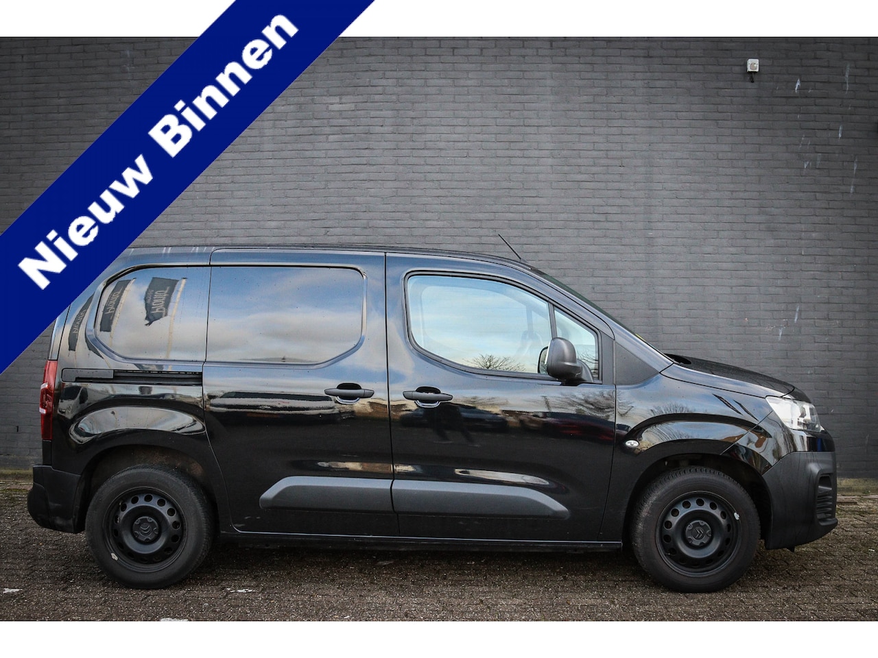 Citroën Berlingo - 1.5 BlueHDI Club Net binnen - Nu al te bezichtigen - AutoWereld.nl