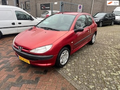 Peugeot 206 - 1.4 XR 137 DKM NAP Apk t/m 09-2026