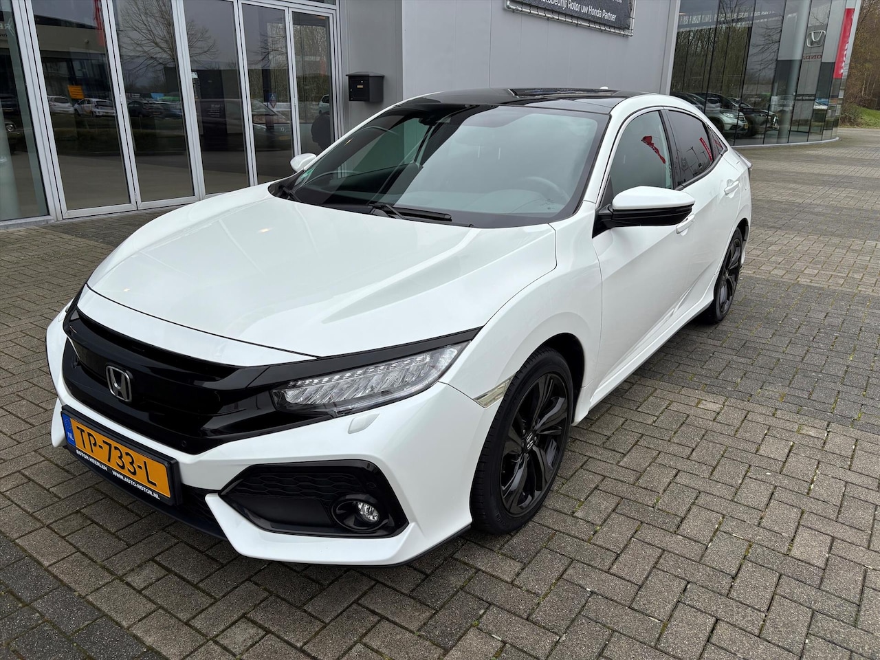 Honda Civic - 1.0i-VTEC Premium | Navi | P.cam | Pano.dak - AutoWereld.nl
