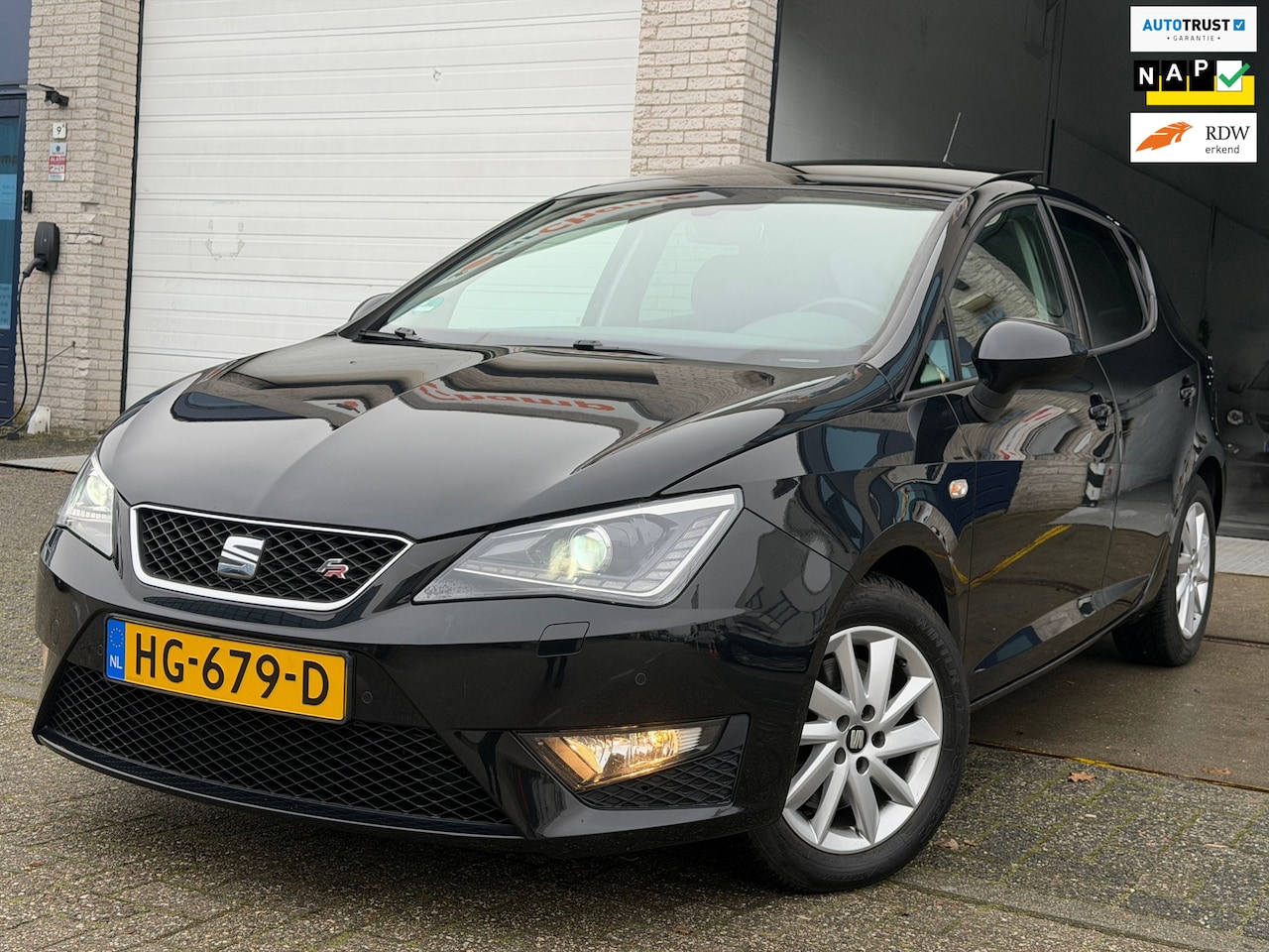 SEAT Ibiza SC - 1.0 EcoTSI FR Sport/ 1e EIG/ nap/ dealeronderhouden/ 1jaar apk/ volle opties. - AutoWereld.nl