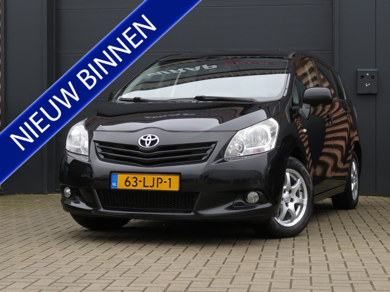 Toyota Verso - 1.8 VVT-i Business Airco Cr-Control Panoramadak Youngtimer - AutoWereld.nl