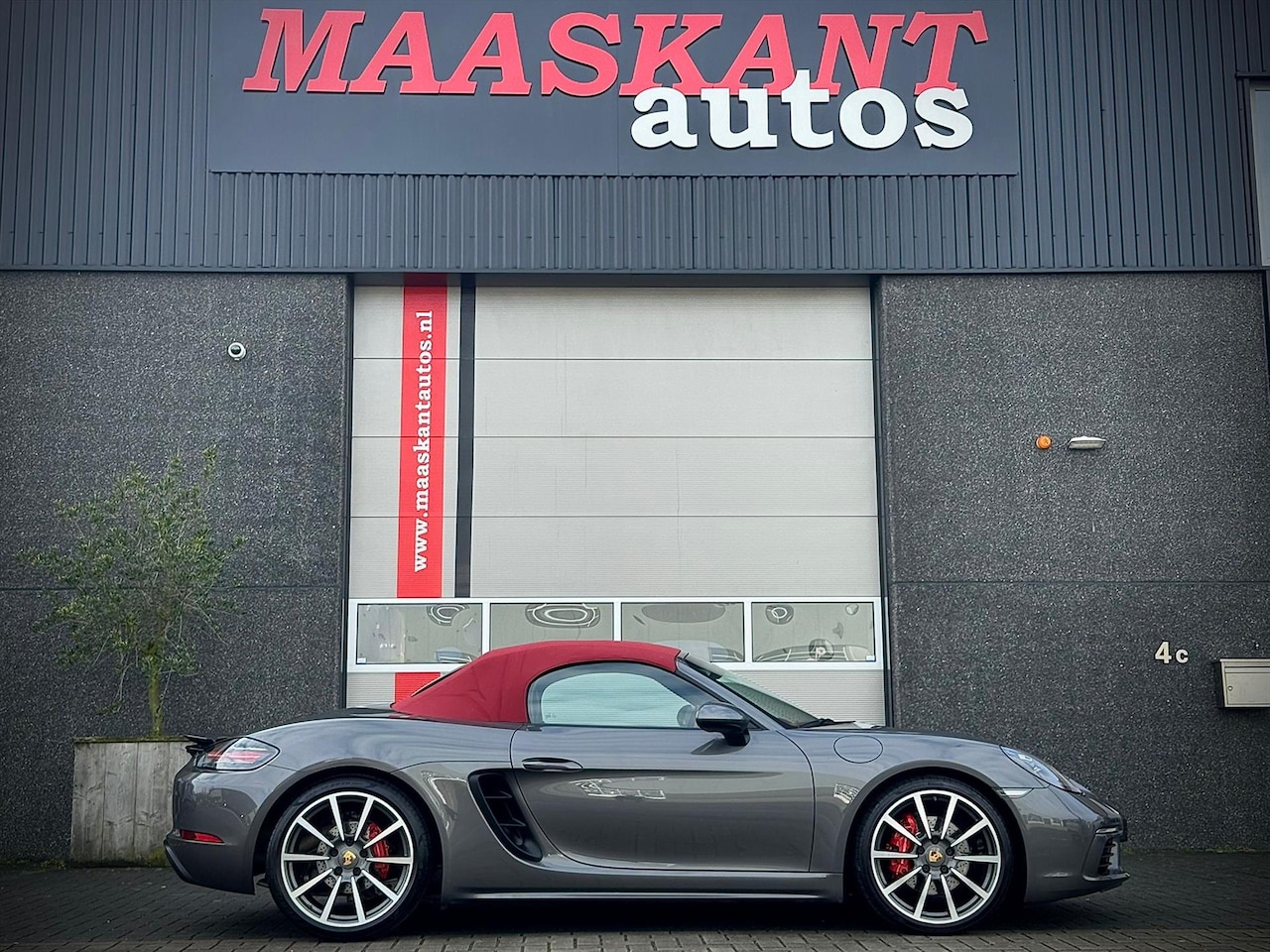 Porsche 718 Boxster S - 2.5 / PDK / Sport Chrono / Seat memory / NL auto / Leder / Red softtop / 350PK! - AutoWereld.nl