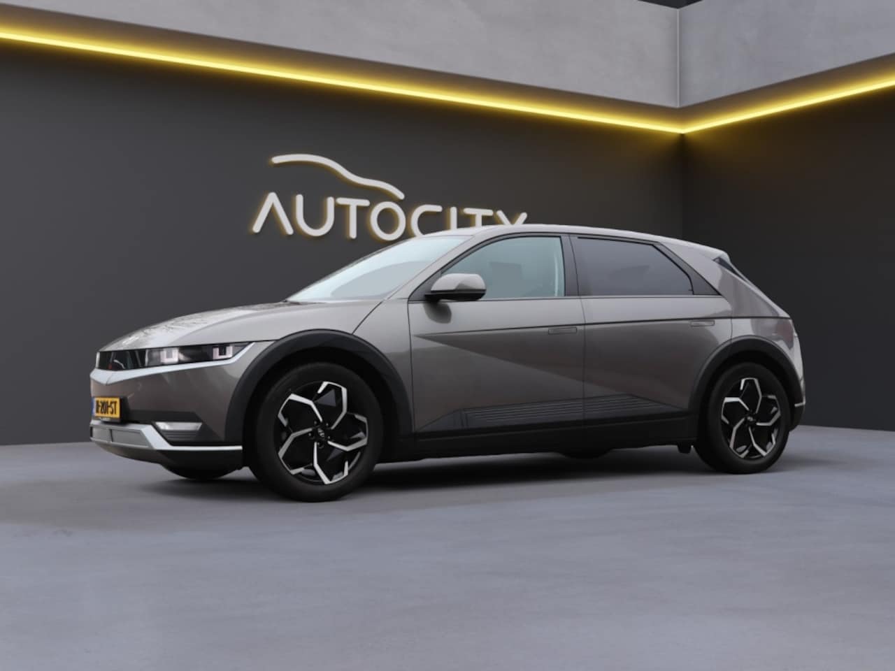 Hyundai IONIQ 5 - Style 73kWh 218pk 100% SOH! l Trekhaak Afn l Camera - AutoWereld.nl