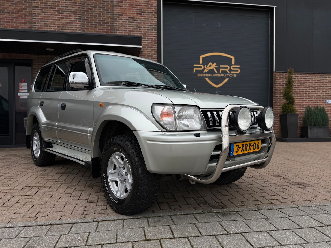 Toyota Land Cruiser Challenger - 3.0 TD Automaat 4x4 125PK Airco Navi Compass Pitch / Roll Elk.Ramen Trekhaak - AutoWereld.nl