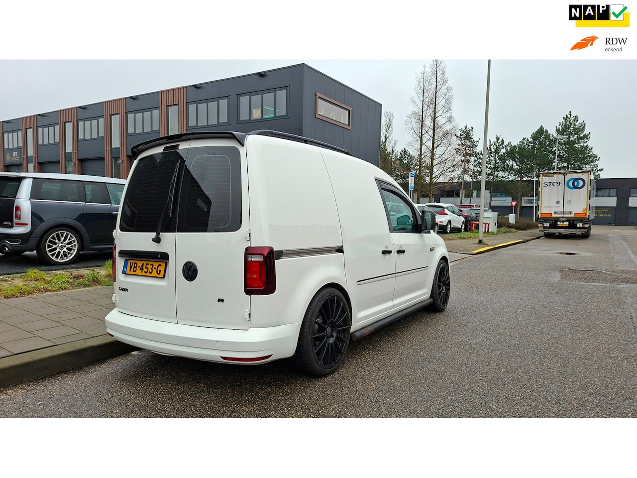 Volkswagen Caddy - Nette 1.6 TDI, Schroefset / Apple Carplay / Chameleon Tint / Glascoating - AutoWereld.nl