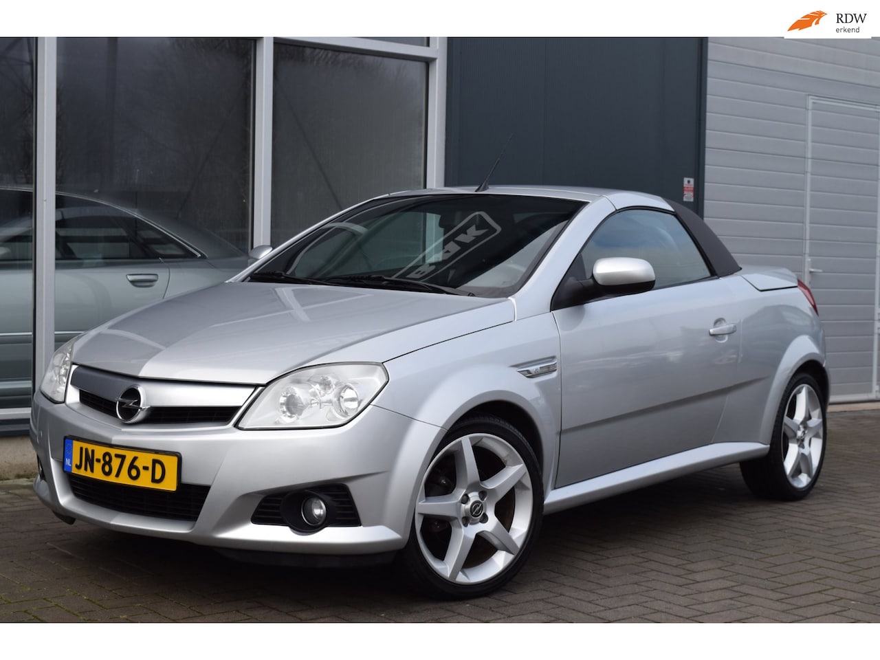 Opel Tigra TwinTop - 1.4-16V Cosmo | Airco | Cruise | APK 9-2026 - AutoWereld.nl