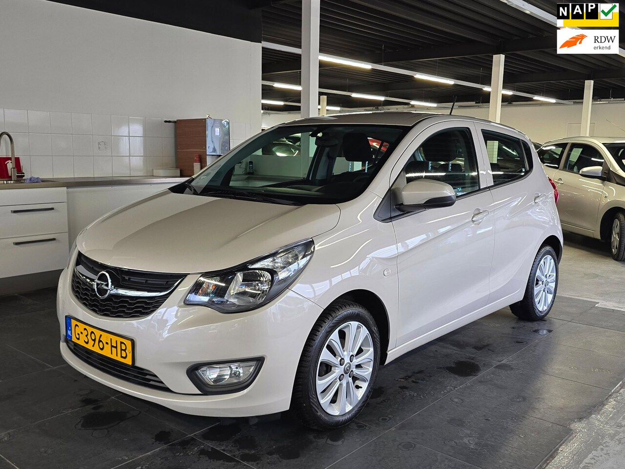 Opel Karl - 1.0 ecoFLEX 120 Jaar Edition/AIRCO/CRUISE/APK 9-27/ - AutoWereld.nl