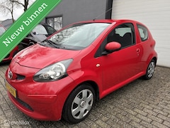 Toyota Aygo - 1.0-12V + / airco / nap / 1e eigenaar /
