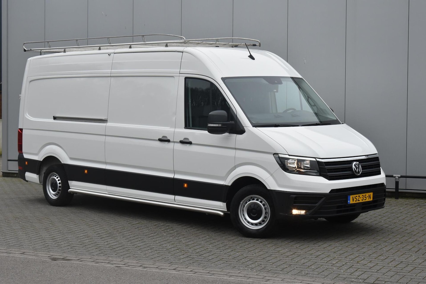 Volkswagen Crafter - Bestel 35 2.0 TDI L4H3 Highline - AutoWereld.nl