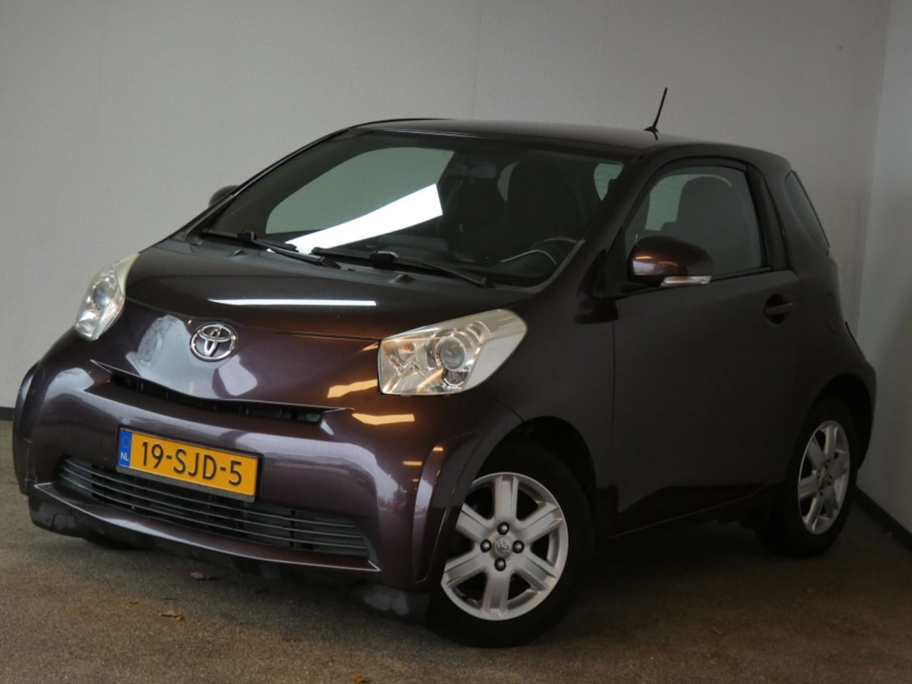 Toyota iQ - 1.0 VVTi Comfort Nwe APK airco - AutoWereld.nl