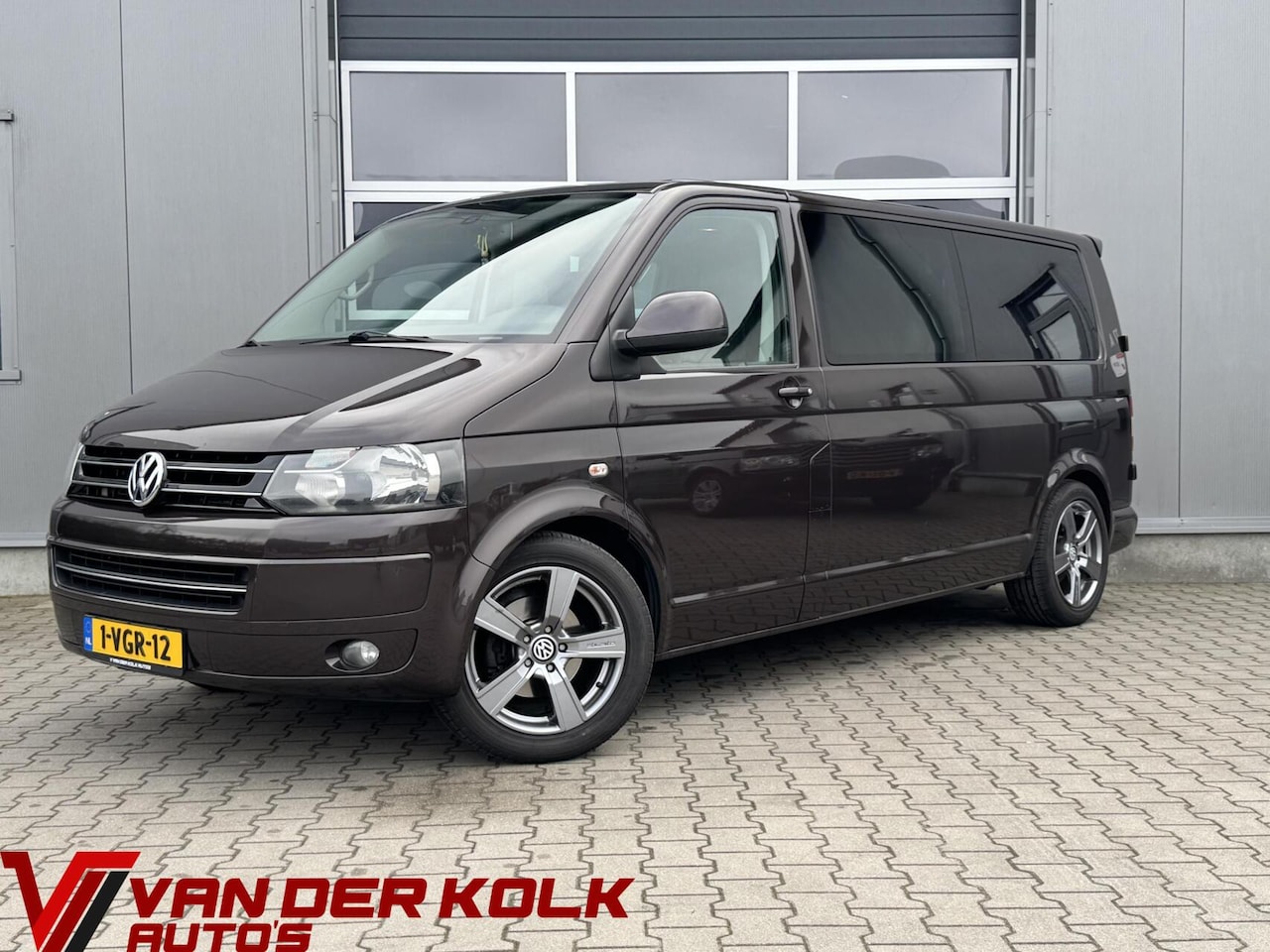Volkswagen Transporter - 2.0 TDI L2H1 4Motion DC Comfortline | Leer | Cruise | Trekhaak - AutoWereld.nl