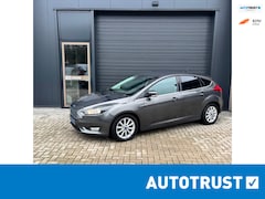 Ford Focus - 125pk Titanium CLIMA | NAVI |CRUISE CONTROL | STOELVERWARMING | PARKASSIST
