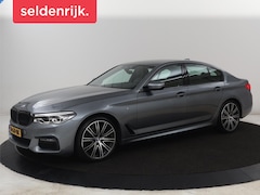 BMW 5-serie - 520i M Sport | Nappaleder | Head-Up | Stoelverwarming | Camera | Carplay | Sfeerverlichtin