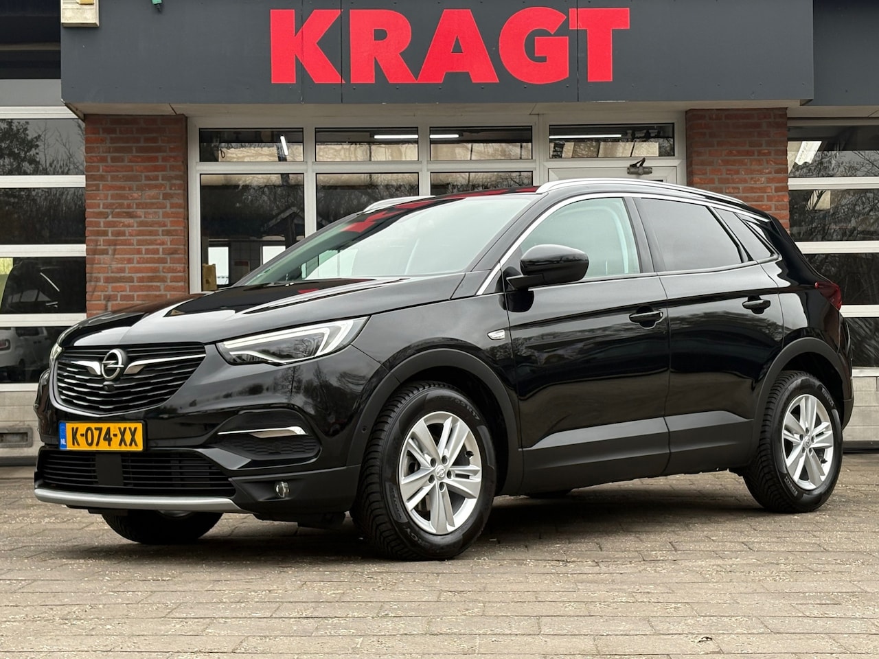 Opel Grandland X - Business Elegance 1.6 Turbo 180 pk - AUTOMAAT - LED - winterpack - sportstoelen - AutoWereld.nl