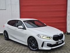BMW 1-serie - 118i High Executive M-Sport | Head-up | Leder