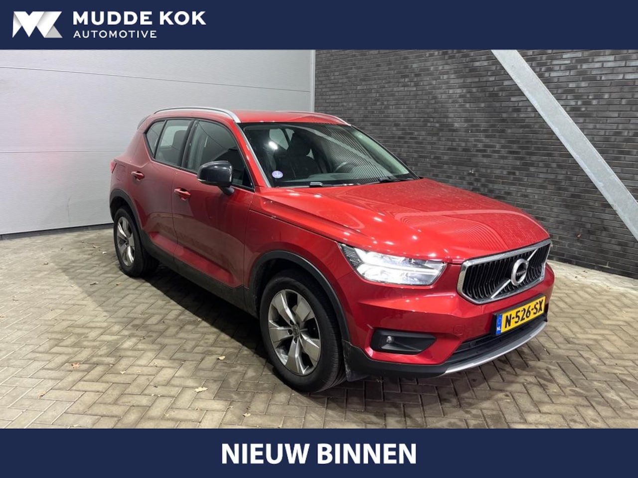 Volvo XC40 - T3 Momentum Pro | Automaat | Apple Carplay | Elektrische Achterklep | Keyless - AutoWereld.nl