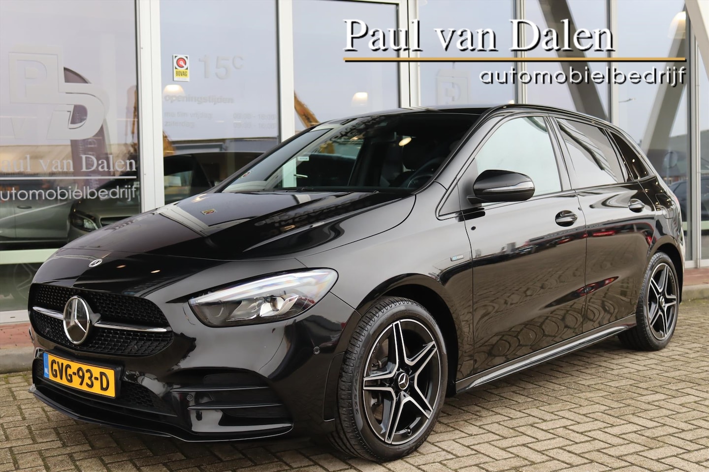 Mercedes-Benz B-klasse - B250e 218PK AUTOMAAT AMG STYLING NIGHT | Navi | Camera | Adapt.Cruise | Sfeerverl. | Led | - AutoWereld.nl