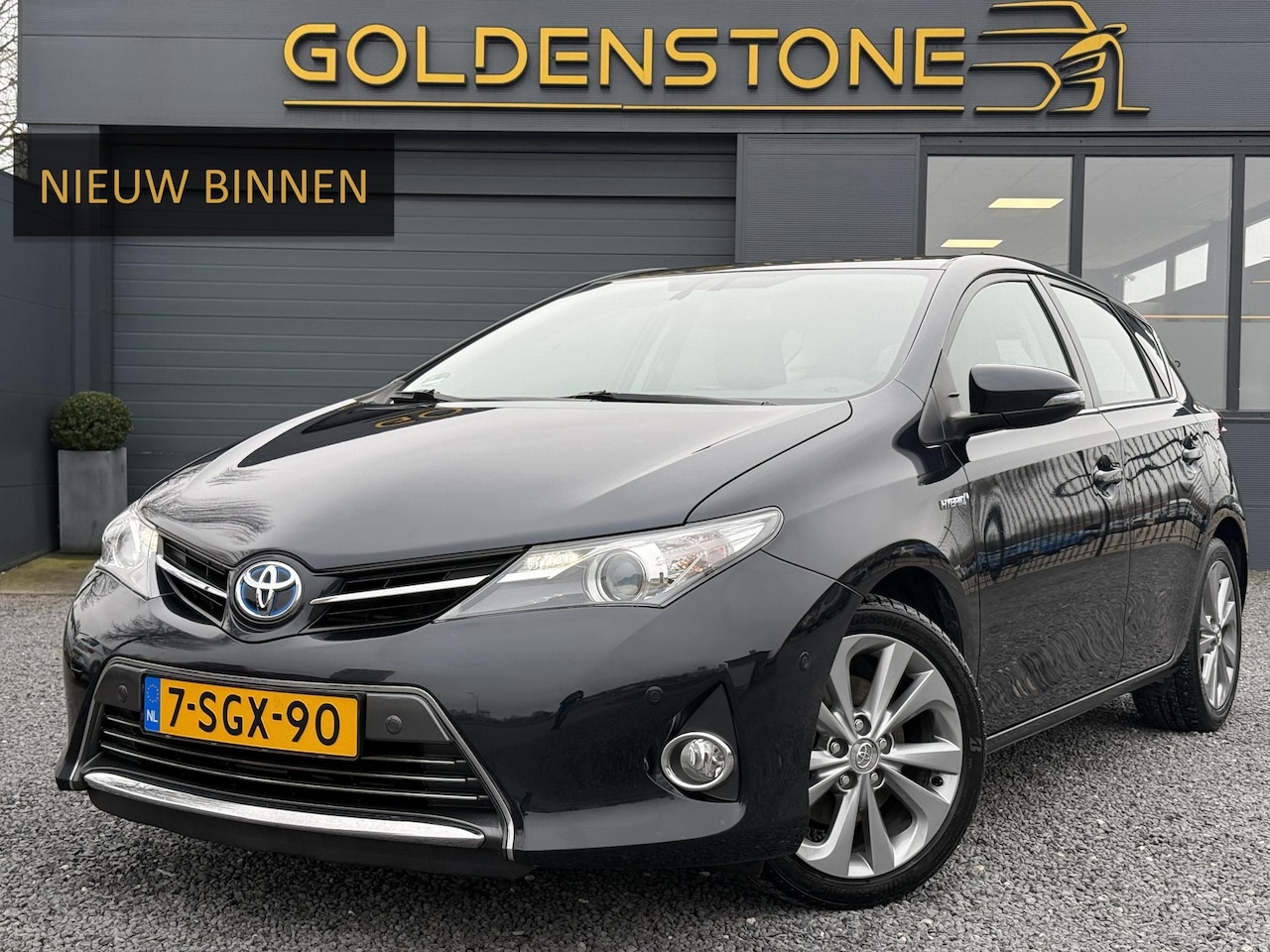 Toyota Auris - 1.8 Hybrid Executive 1e Eigenaar,Navi,Camera,Trekhaak,Halfleder,Stoelverw,Elekt.Stoel,Clim - AutoWereld.nl