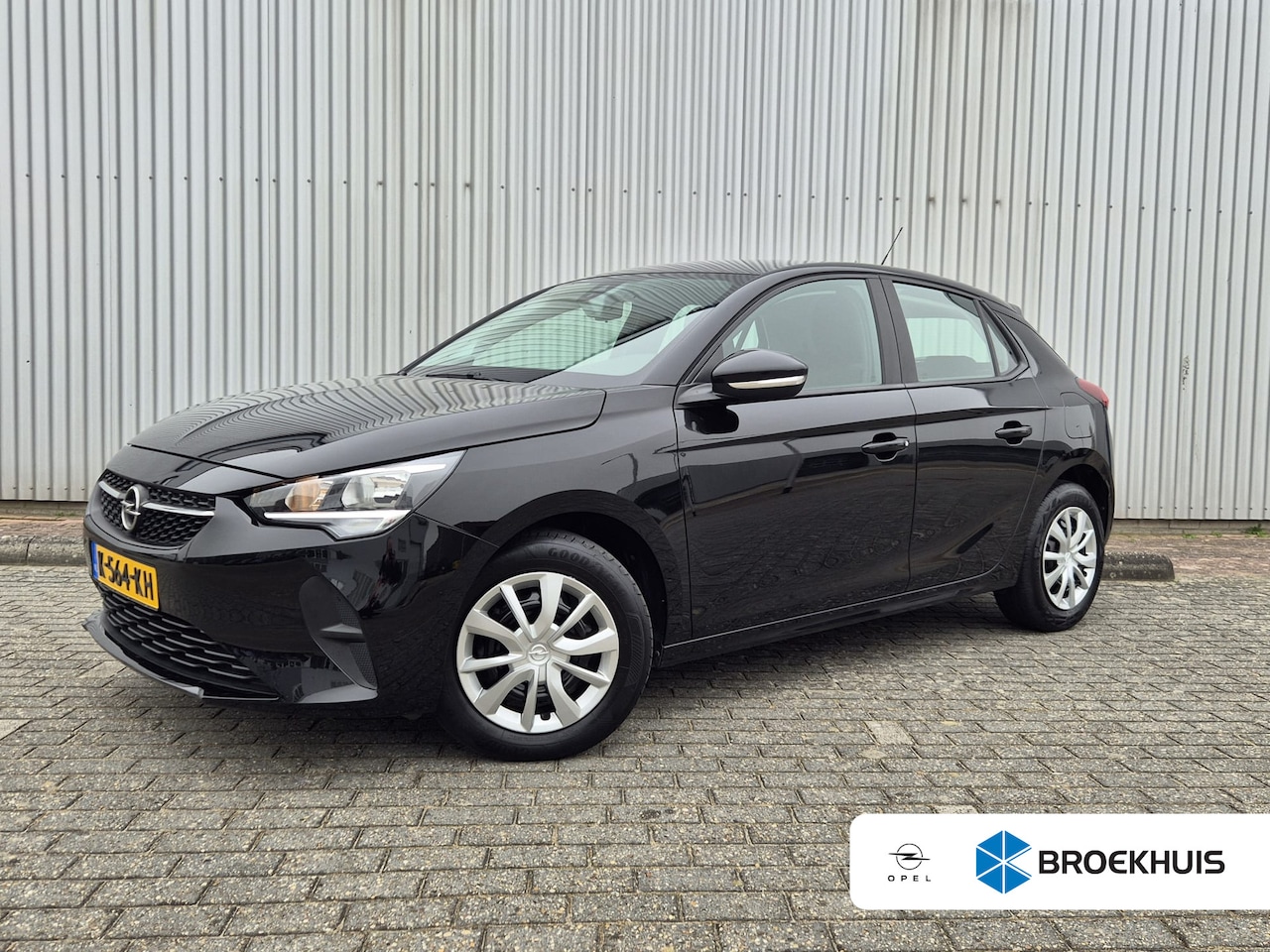 Opel Corsa - 1.2 74PK | Edition | Parkeersensoren | Airco | Bluetooth | Cruise Control | Armsteun voor - AutoWereld.nl
