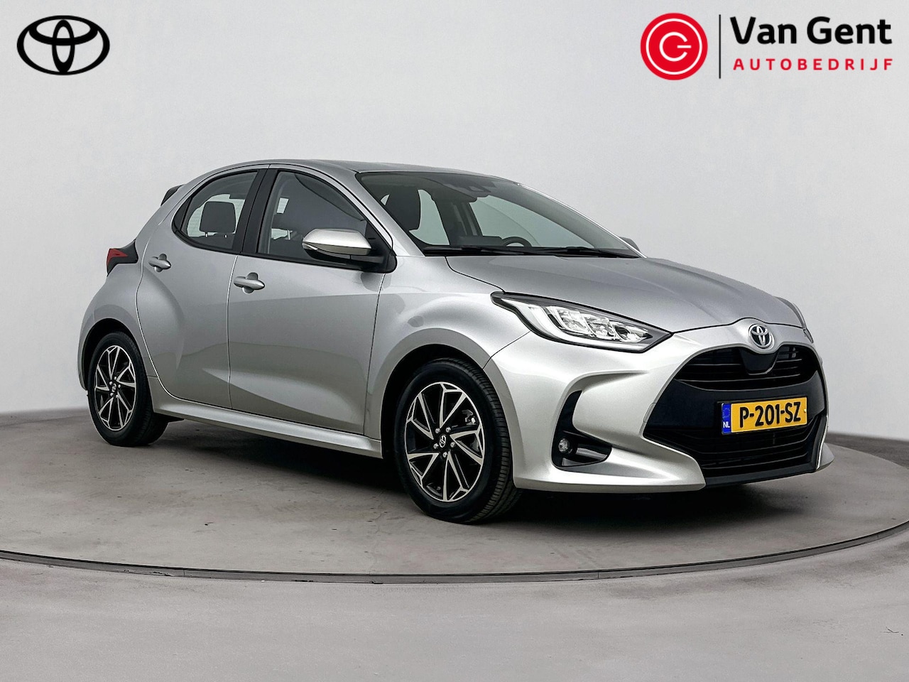 Toyota Yaris - 1.5 Hybrid Dynamic | Apple Carplay / Android Auto | Keyless | Adaptive Cruise | Clima | Ca - AutoWereld.nl