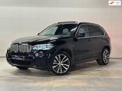 BMW X5 - XDrive50i High Executive | PANO | M-SPORT | HUD | HARMAN KARDON | CARBONSCHWARZ