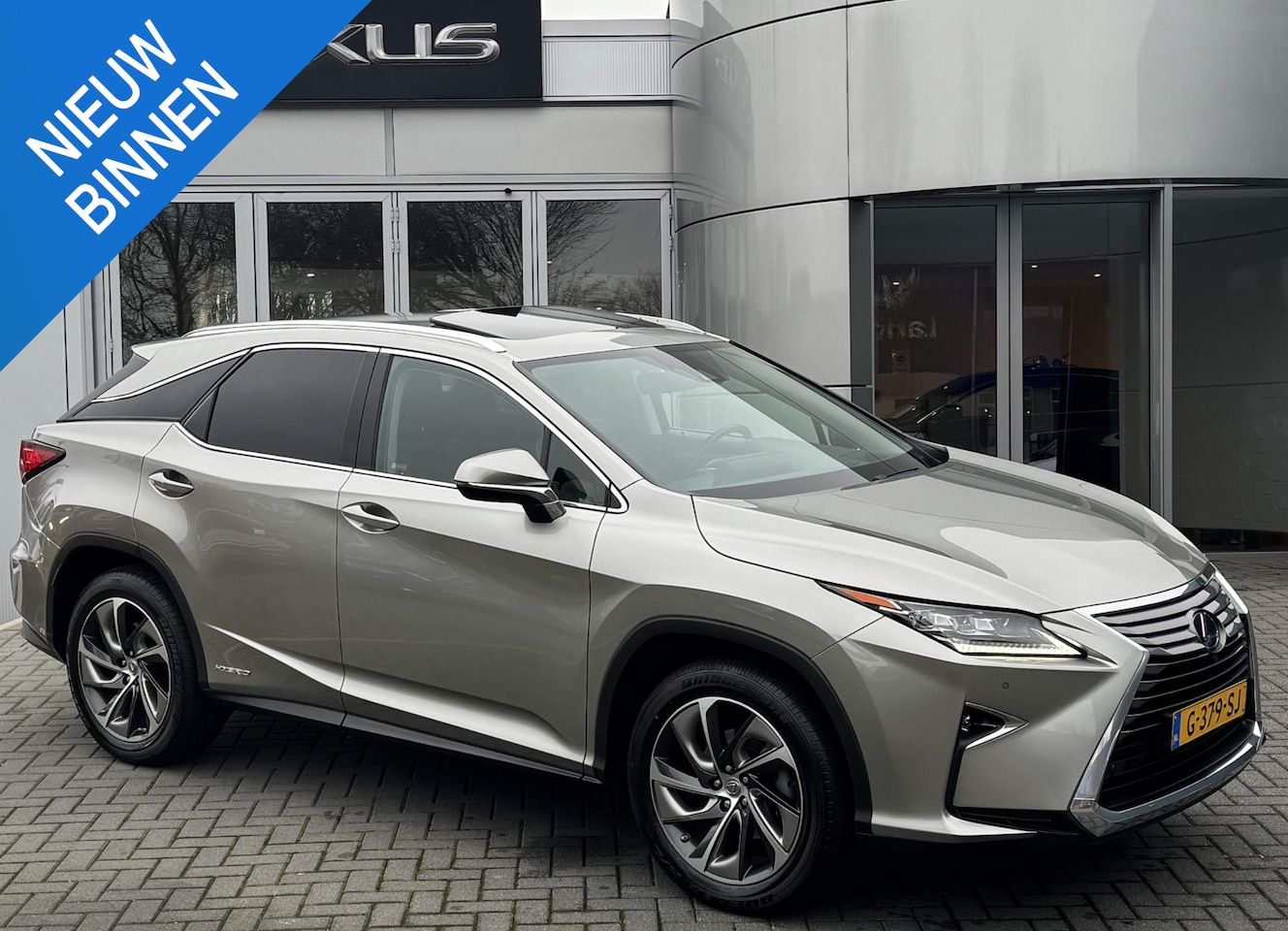 Lexus RX 450h - 4WD President Line TREKHAAK MARK-LEVINSON SCHUIFDAK STOELVENTI HEAD-UP - AutoWereld.nl