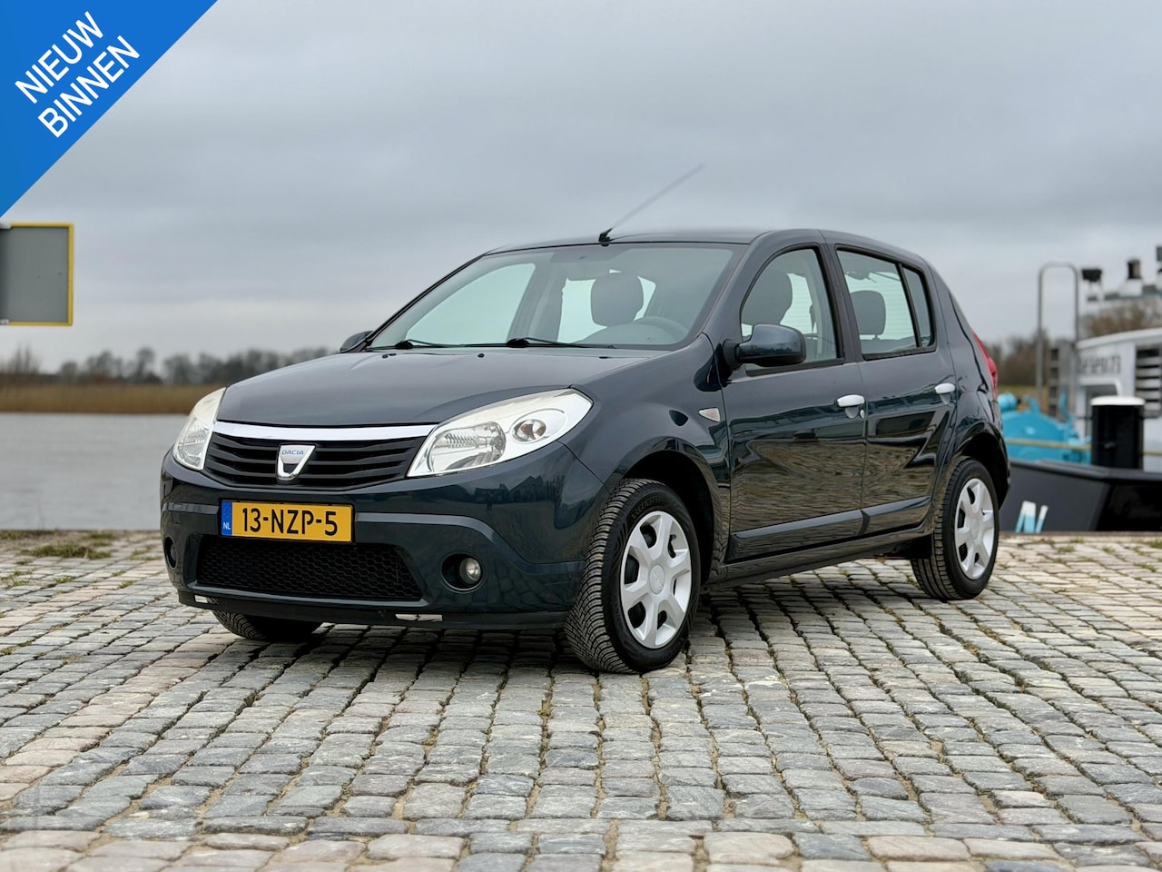 Dacia Sandero - 1.2 Lauréate|Nieuwe Distributieriem|Airco - AutoWereld.nl