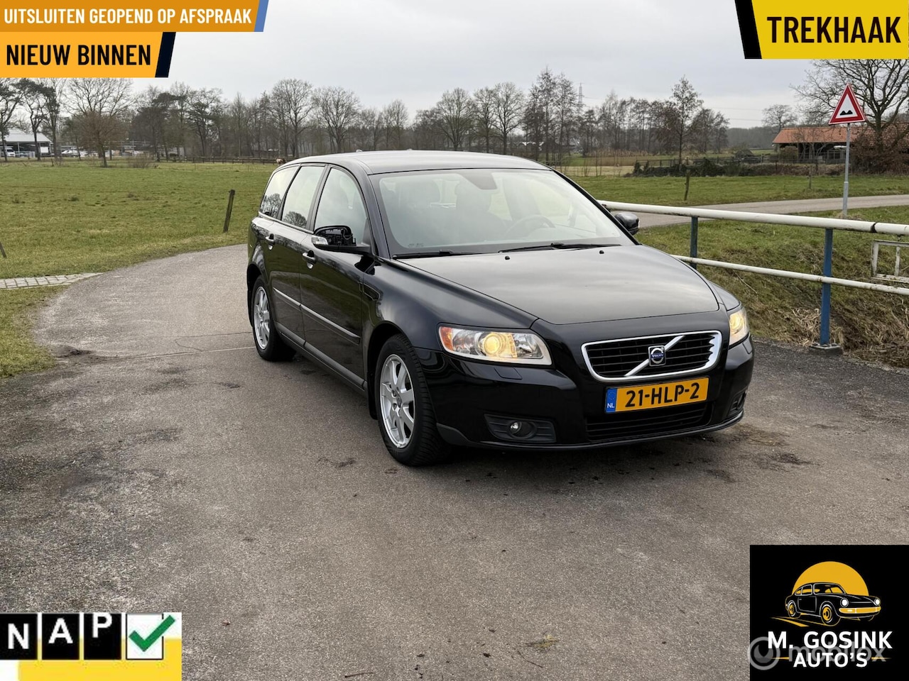 Volvo V50 - 1.8 Kinetic Nap CC PDC airco Trekhaak Apk Nieuw - AutoWereld.nl