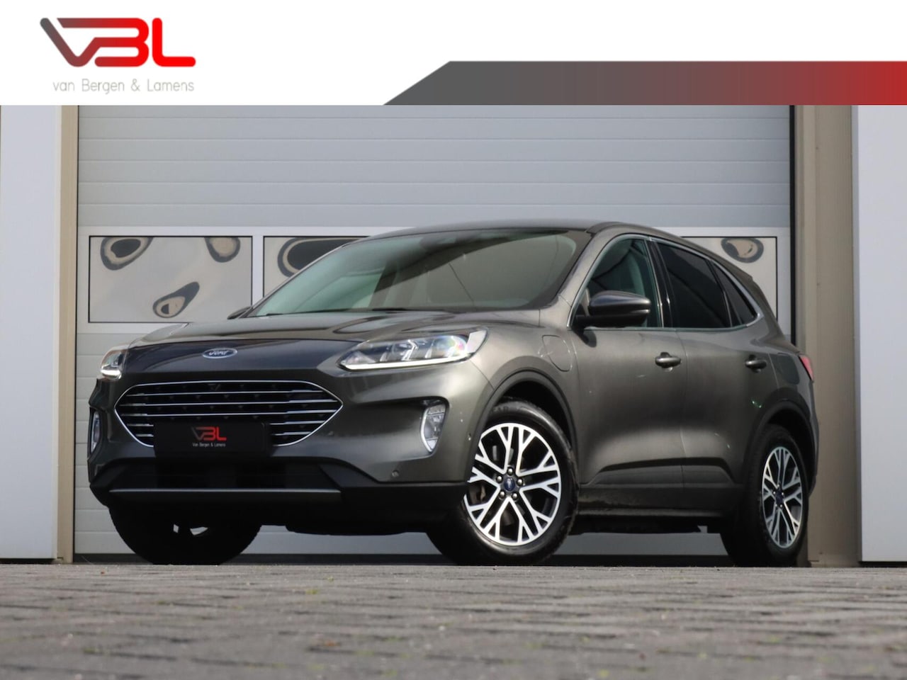 Ford Kuga - 2.5 PHEV 225PK Titanium | 18inch | ACC | Trekhaak | - AutoWereld.nl