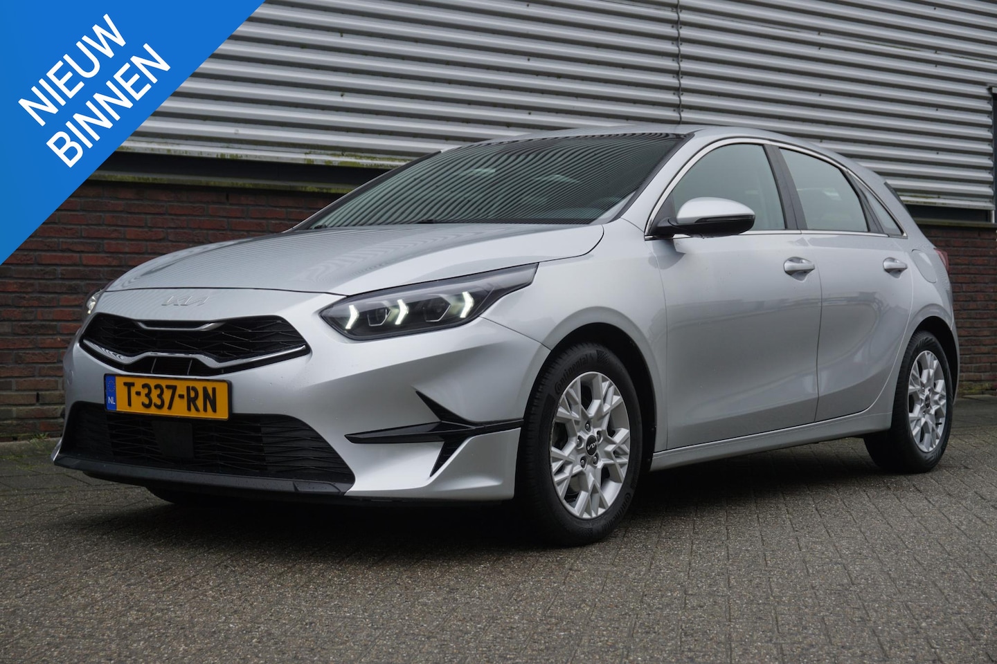 Kia Cee'd - Ceed 1.0 T-GDi 120PK DynamicLine/NL-Auto/All-Seasonband /1e Eigenaar. - AutoWereld.nl
