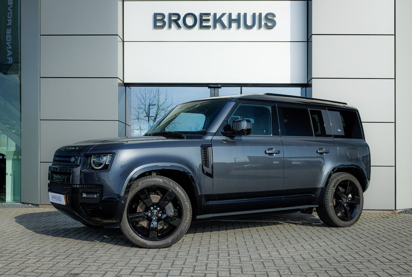 Land Rover Defender 110 - P400e X-Dynamic HSE | 22 Inch | Pano | El. trekhaak | Black Pack | Cold Climate | Fabr gar - AutoWereld.nl