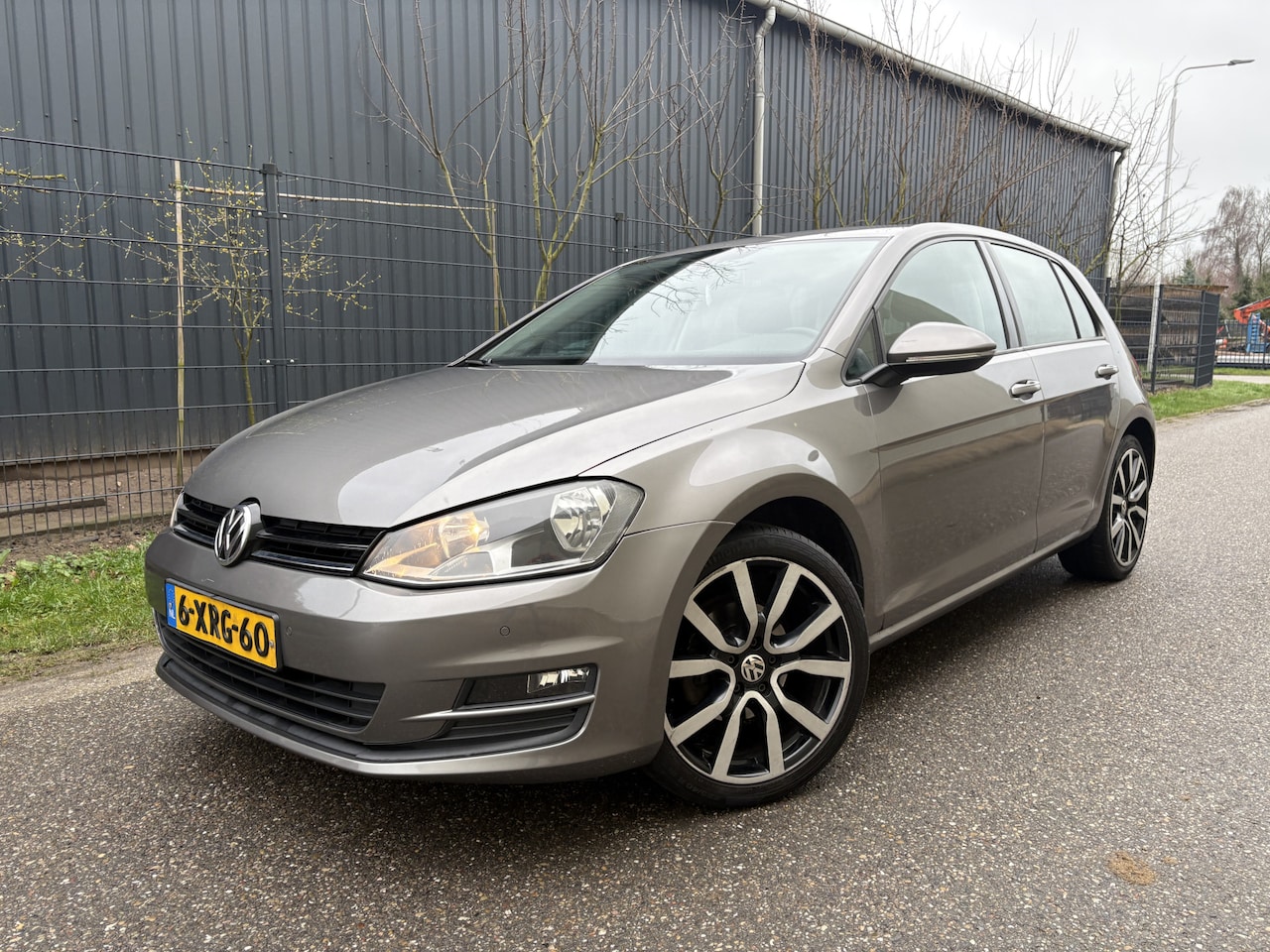 Volkswagen Golf - 1.2 TSI Trend Edition / 5-DEURS / NAVI / CRUISE / ECC - AutoWereld.nl