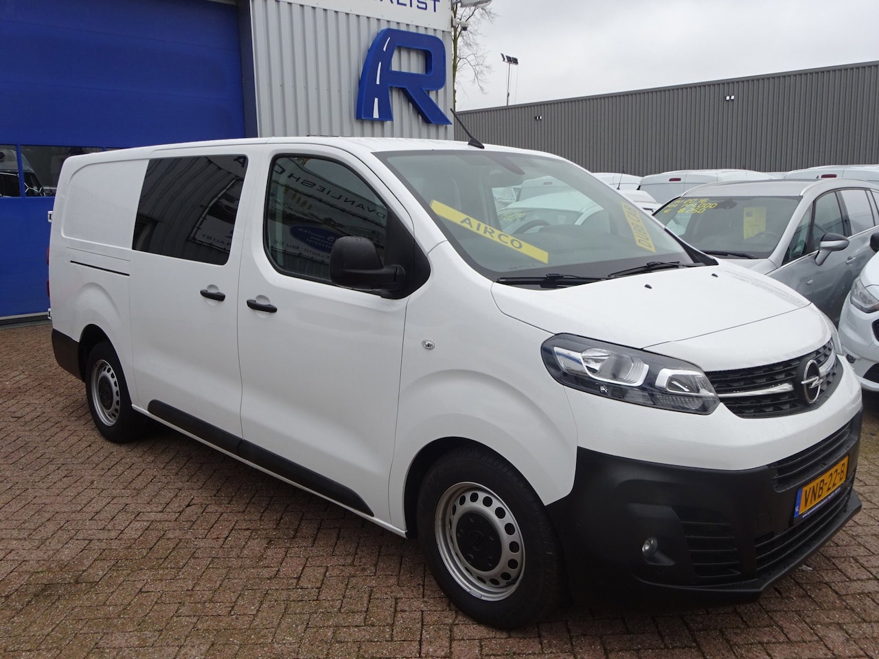 Opel Vivaro - 2.0 CDTI L3H1 DUBBELE CABINE AIRCO NAVIGATIE CAMERA - AutoWereld.nl