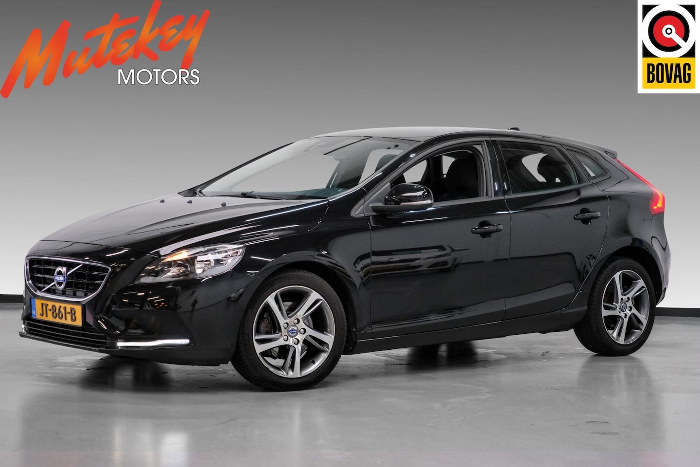 Volvo V40 - 2.0 T2 Summum | Cam | Trekhaak | Stoelverwarming - AutoWereld.nl